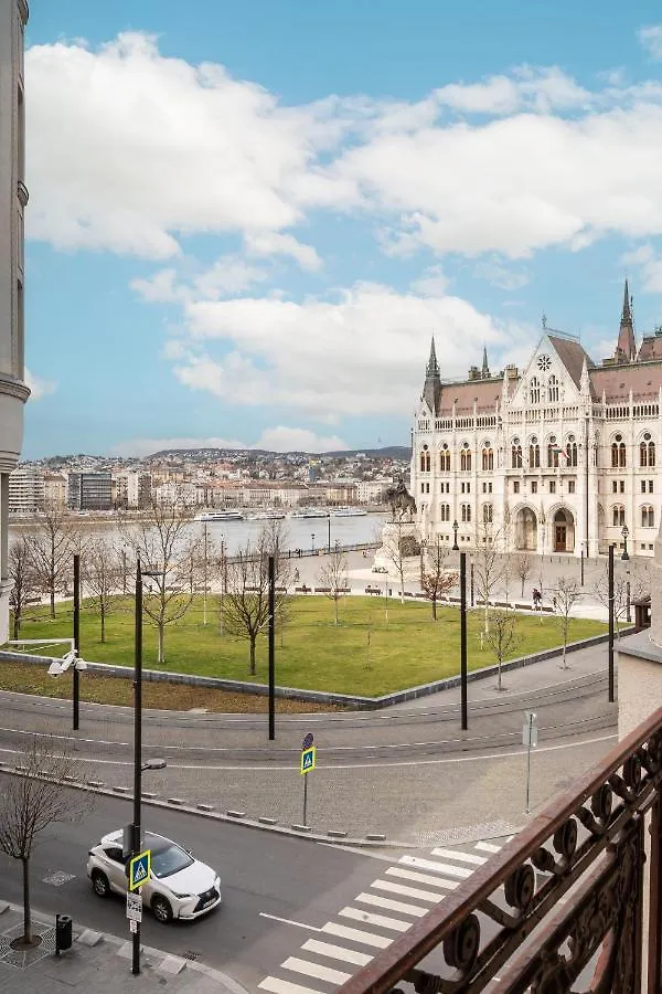 Amora Homes Breathless View Parliament 2 Luxury Suites With Terrace Free Parking Reservation Needed Budapest