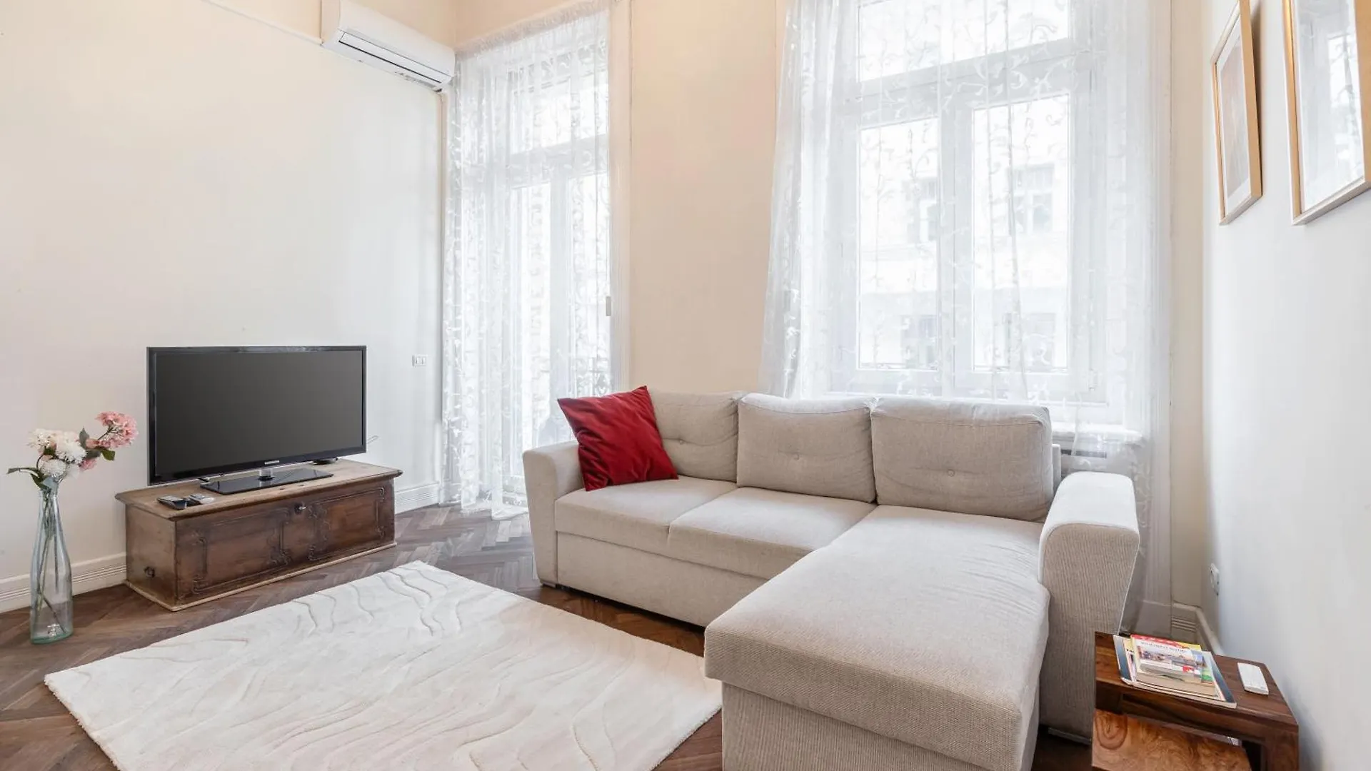 Amora Homes Breathless View Parliament 2 Luxury Suites With Terrace Free Parking Reservation Needed Budapest