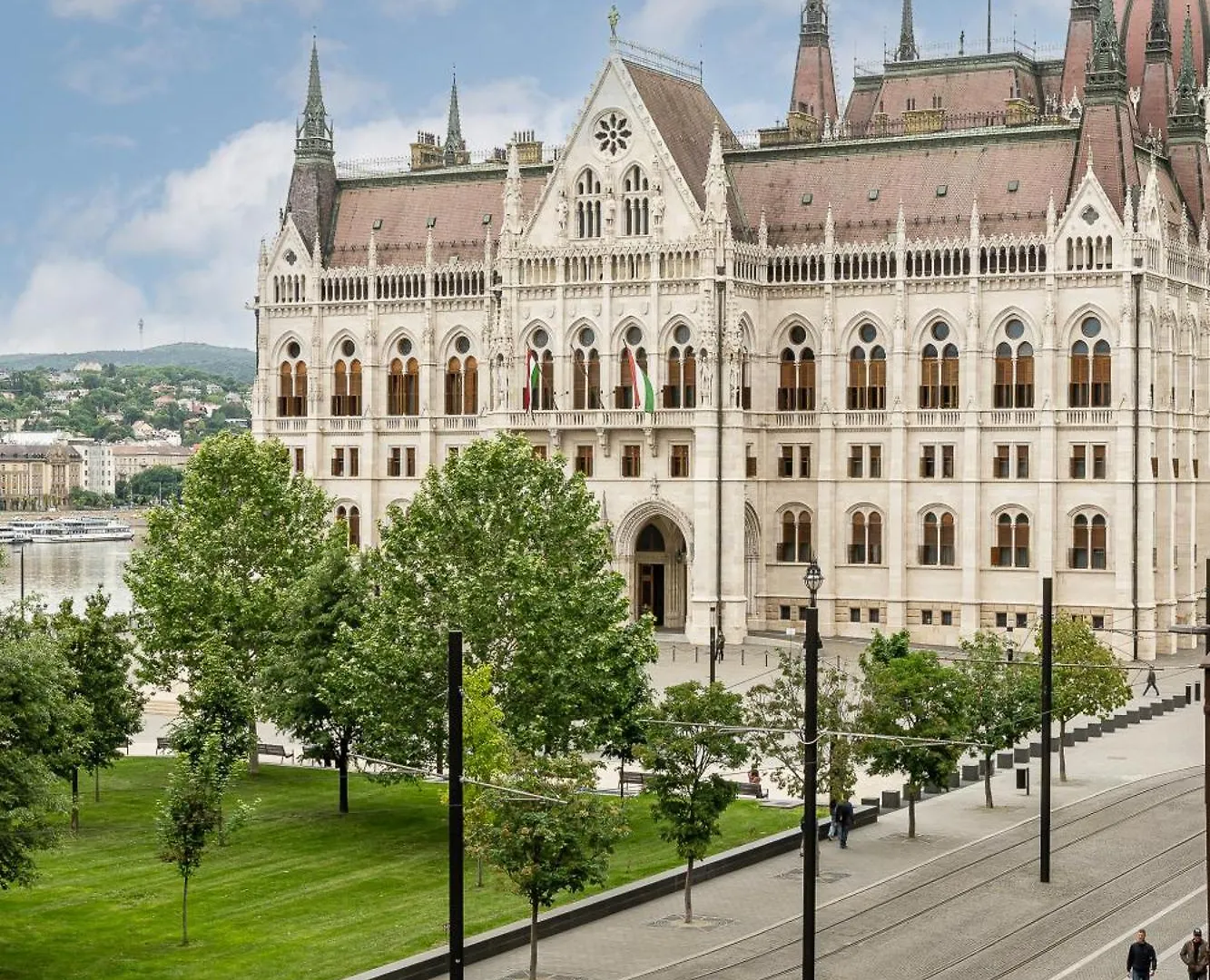 Amora Homes Breathless View Parliament 2 Luxury Suites With Terrace Free Parking Reservation Needed Budapest Apartment
