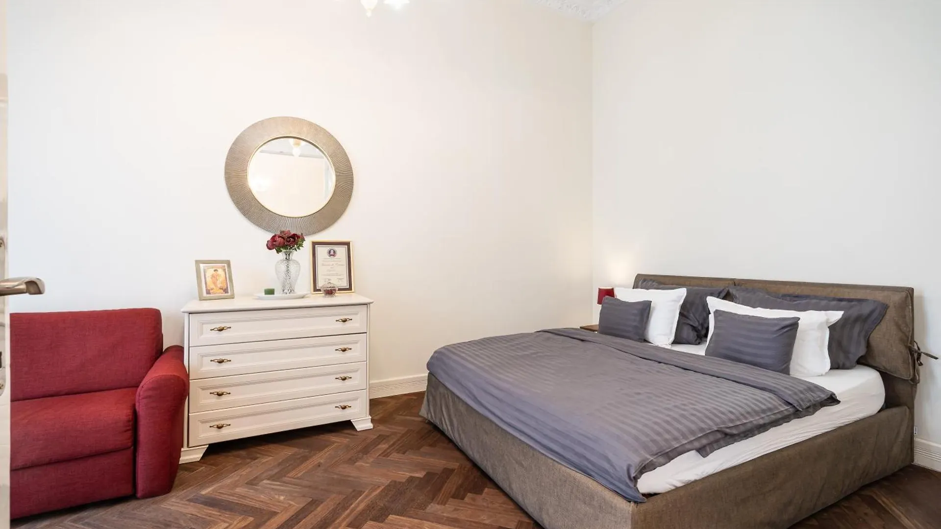 Amora Homes Breathless View Parliament 2 Luxury Suites With Terrace Free Parking Reservation Needed Budapest Apartment